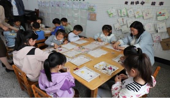 兴化市合陈镇开展“书香漫乡校·古韵启童智”世界读书日主题活动