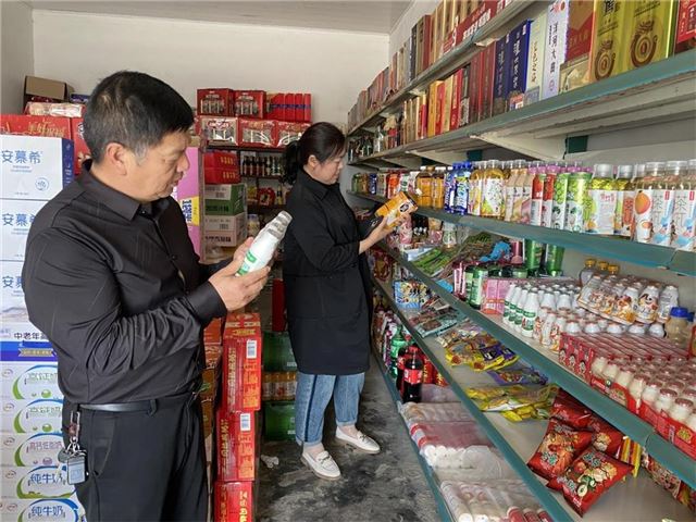 食安筑根基 健康“味”邻里——射阳县兴桥镇人大代表食品安全宣传活动