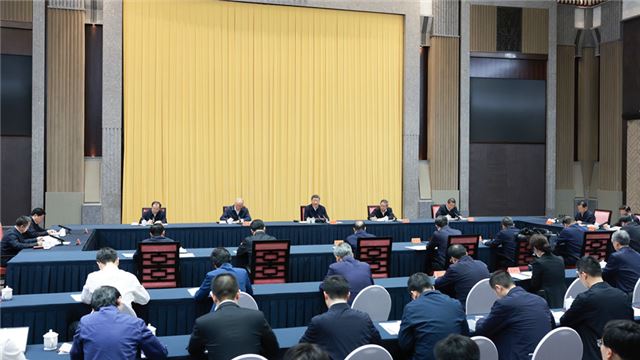 习近平主持召开部分省区市“十五五”时期经