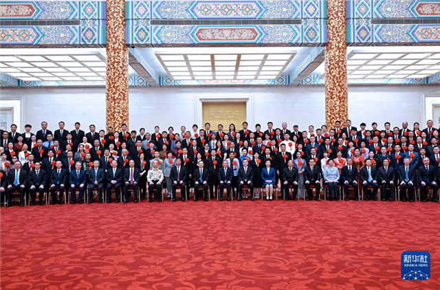 习近平在第三十五个全国助残日到来之际作出