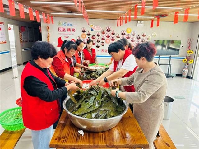 粽香传情暖银龄 金色华年浓情端午——金色华年（上海）养老服务有限公司开展主题志愿服务活动共庆端午