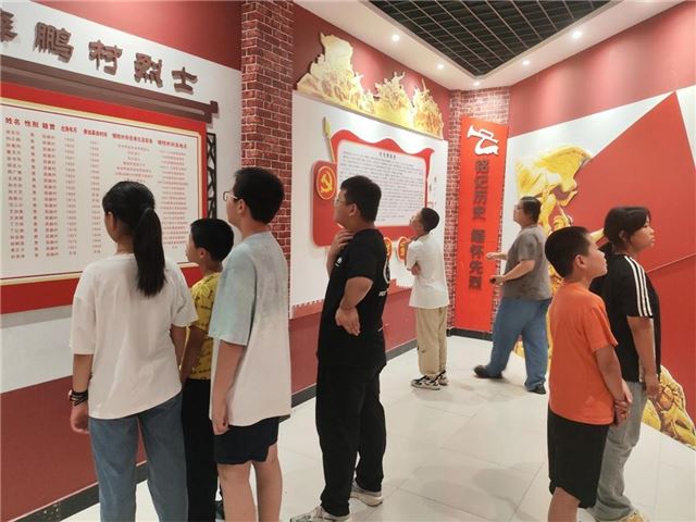 兴化市沈伦镇开展“强国复兴有我”——中国人民抗日战争暨世界反法西斯战争胜利80周年主题阅读活动
