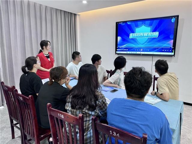兴化市安丰镇开展网络安全宣传周活动