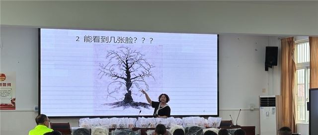 10181639158532621_33.jpg 10181639158532621_33.jpg