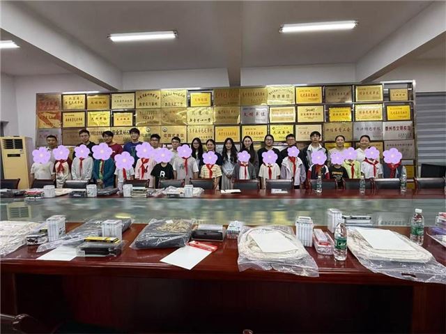 10120958816288867_33.jpg 10120958816288867_33.jpg