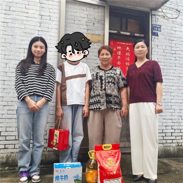 11234578307810421_33.jpg 11234578307810421_33.jpg