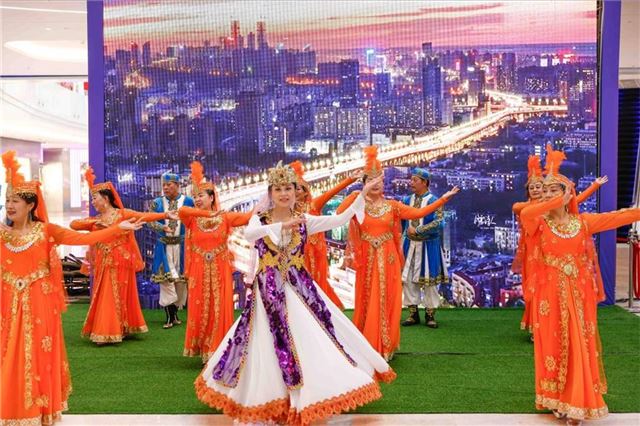 10210812062532057_33.jpg 10210812062532057_33.jpg