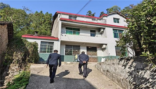 10090845061648969_33.jpg 10090845061648969_33.jpg