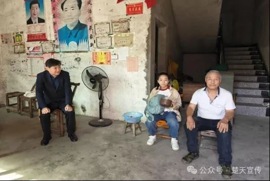 10091992813384000_33.jpg 10091992813384000_33.jpg