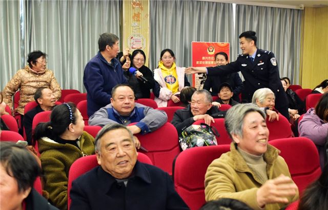 02155776686013921_33.jpg 02155776686013921_33.jpg