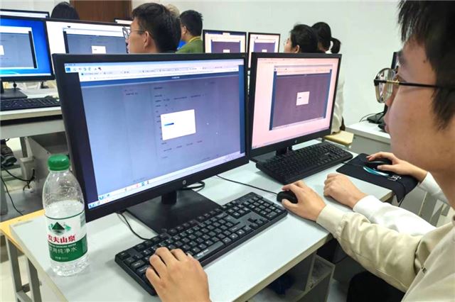 10101960349910344_33.jpg 10101960349910344_33.jpg