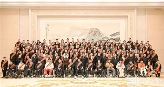 10170330826114382_33.jpg 10170330826114382_33.jpg