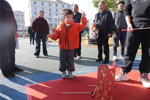 10272380413498068_33.jpg 10272380413498068_33.jpg