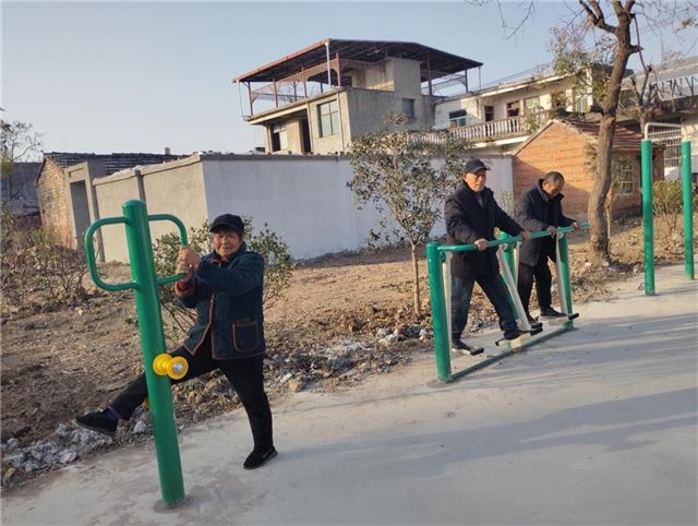 11450271746125128_33.jpg 11450271746125128_33.jpg