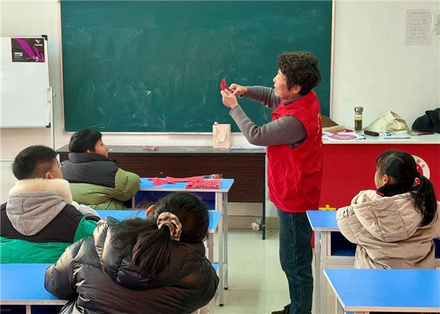 11115296191034249_33.jpg 11115296191034249_33.jpg