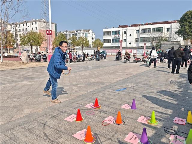 10010735384129729_33.jpg 10010735384129729_33.jpg