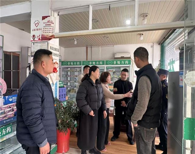 停车纠纷引矛盾 警村联动促和解