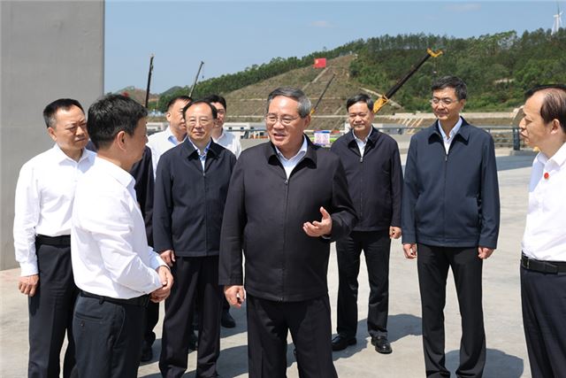 李强在广西调研时强调 加快推进水网建设